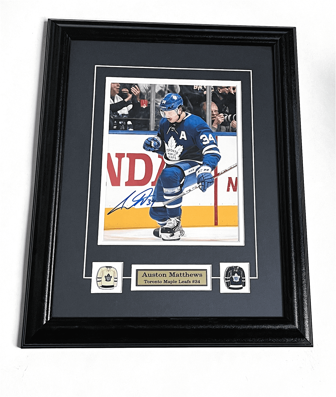 Auston Matthews Autograph Toronto Maple Leafs Framed Hockey Memorabilia.