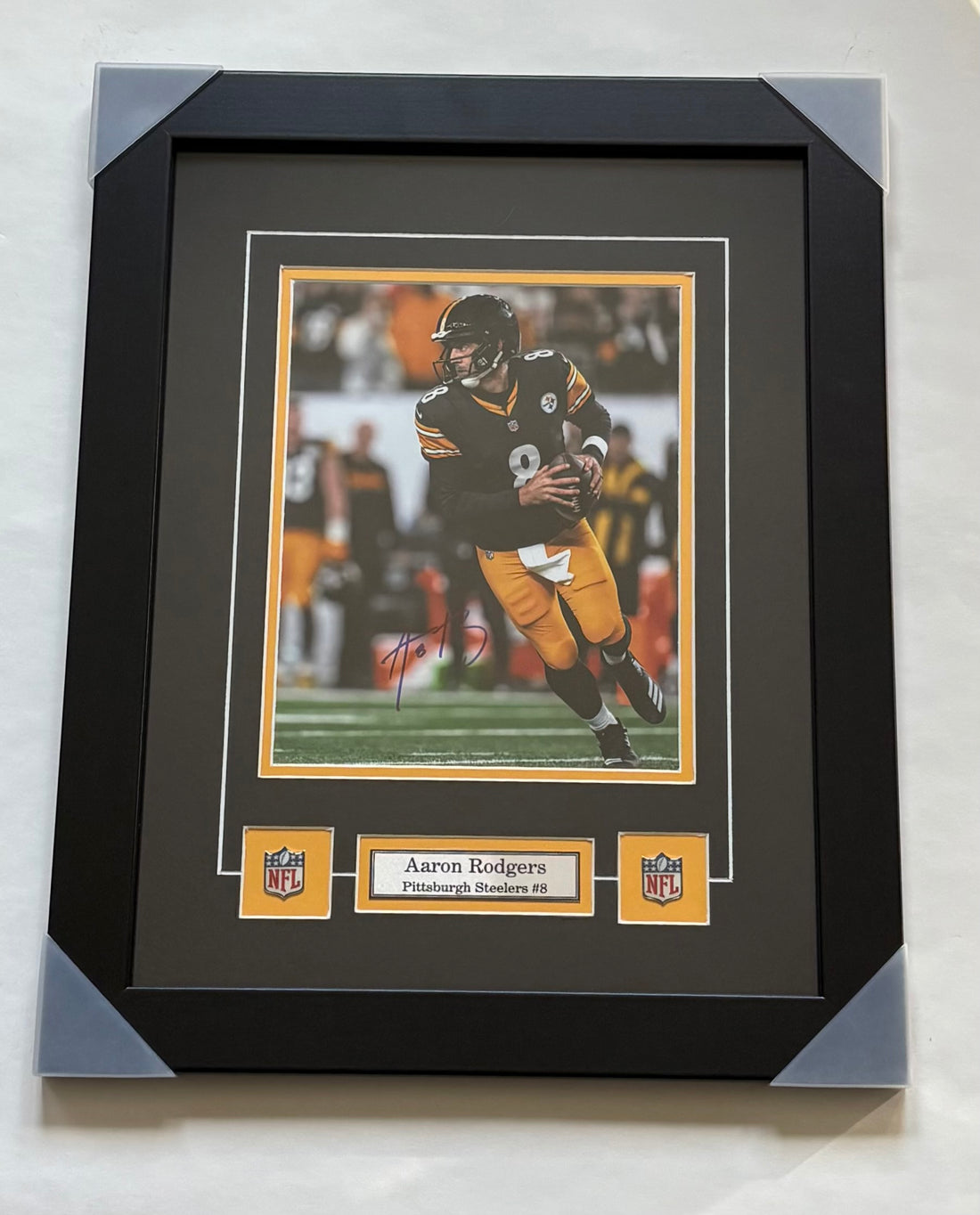 autographed framed Aaron Rodgers Pittsburg steelers 