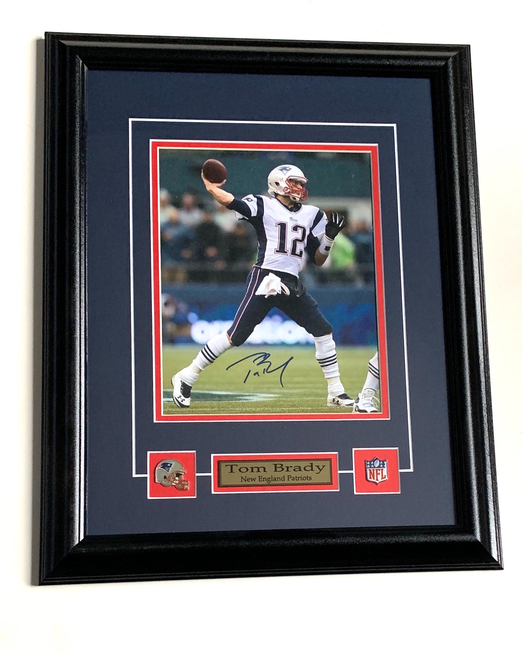 Framed Autographed Tom Brady New England Patriots 6 Supper Bowls with Patriots COA