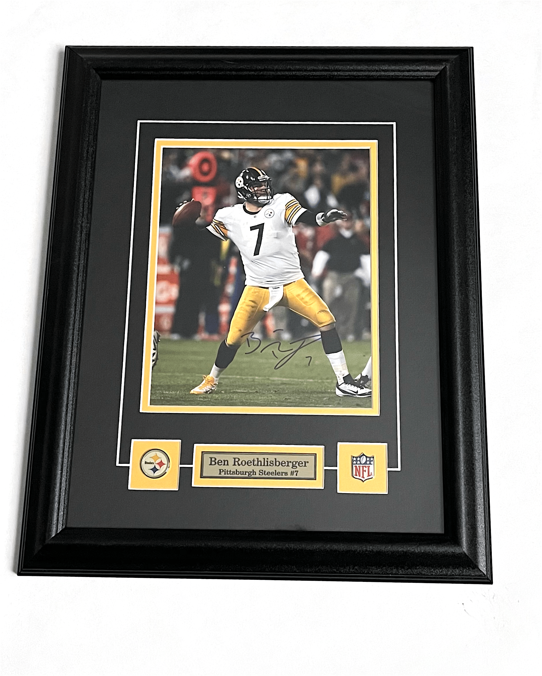 Ben Roethlisberger Pittsburgh Steelers autographed framed collectible with certificate