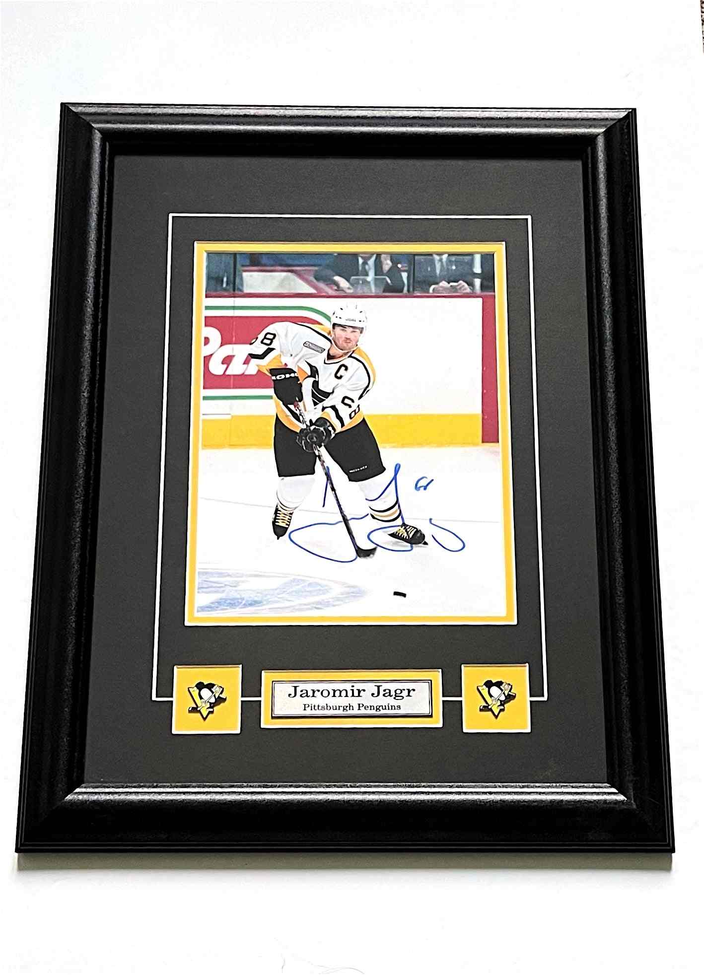 Jaromir Jagr Pittsburgh Penguins autographed framed hockey memorabilia